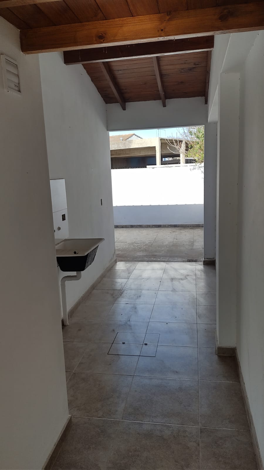 6fa9573c-67b5-4ecc-8e35-b3356452534e