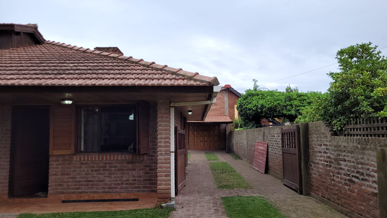 8c7f0f91-54ae-4bd2-a9ab-5a81cf90dff4