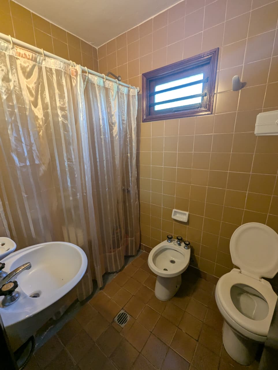 WhatsApp Image 2025-11-15 at 10.41.11 (1)